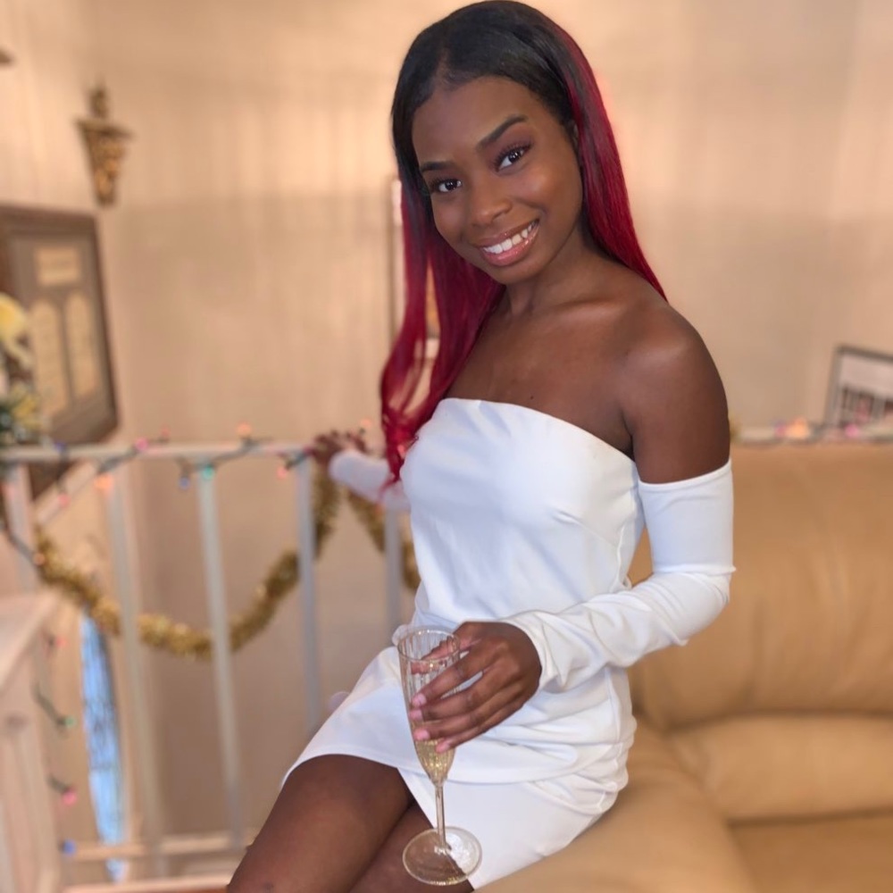 Dress - Picture 2 of 3